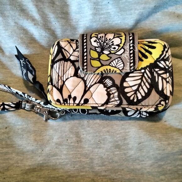 Vera Bradley Smartphone Wristlet in Citron Retired 100% Cotton Multicolor Floral - Picture 2 of 8